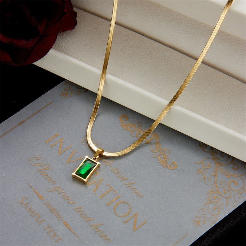 Blade Chain Advanced Sense Of Light Luxury Emerald Zircon Pendant